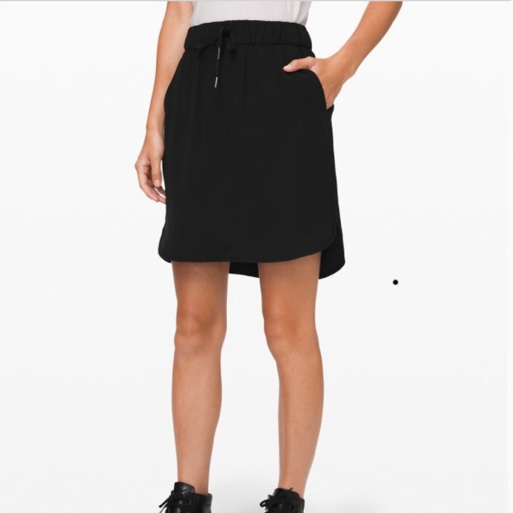 Lululemon NWT On The Fly Skirt